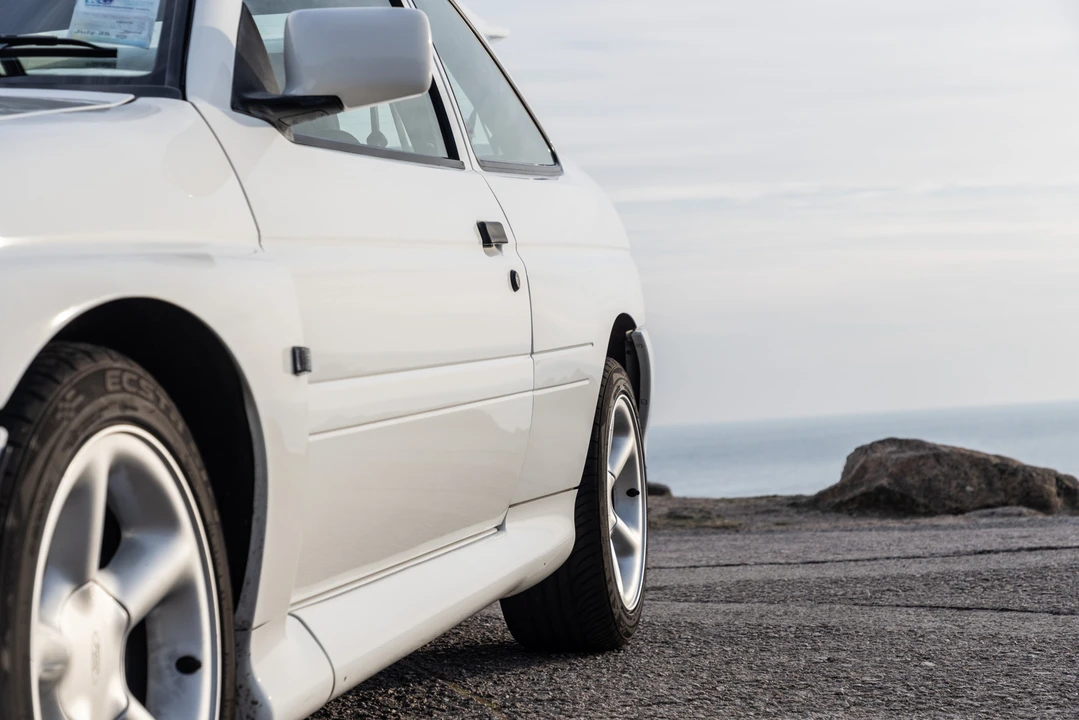 1992 Ford Escort RS Cosworth - Image 16 of 31