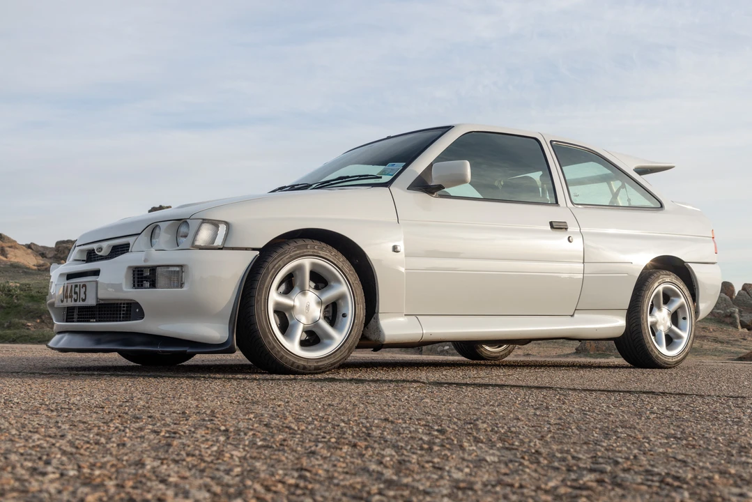 1992 Ford Escort RS Cosworth - Image 2 of 31