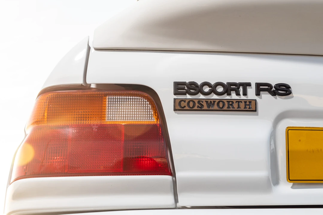 1992 Ford Escort RS Cosworth - Image 26 of 31