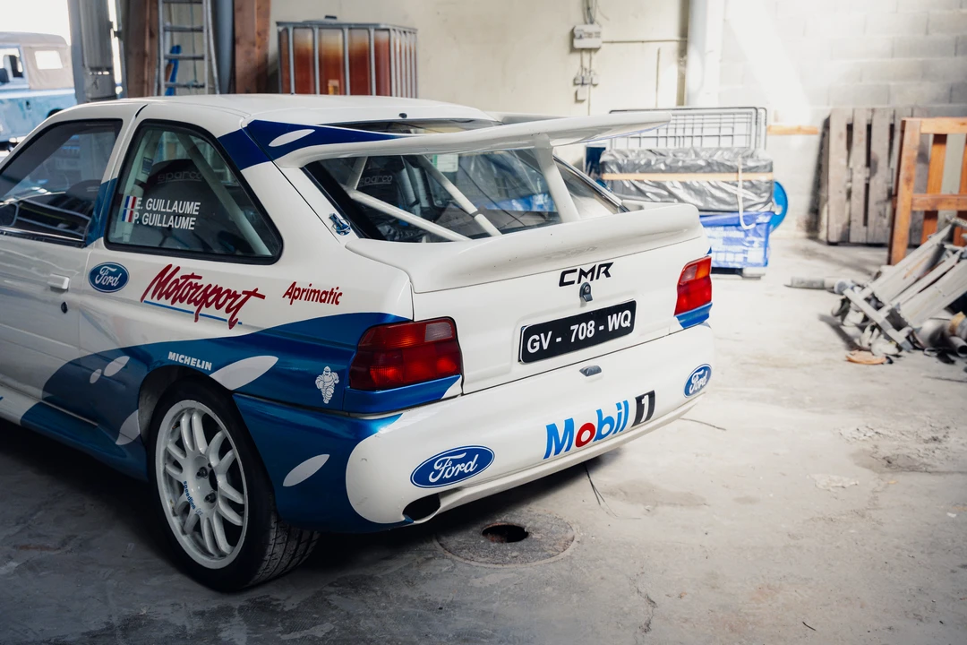 1992 Ford Escort RS Cosworth - Image 14 of 31