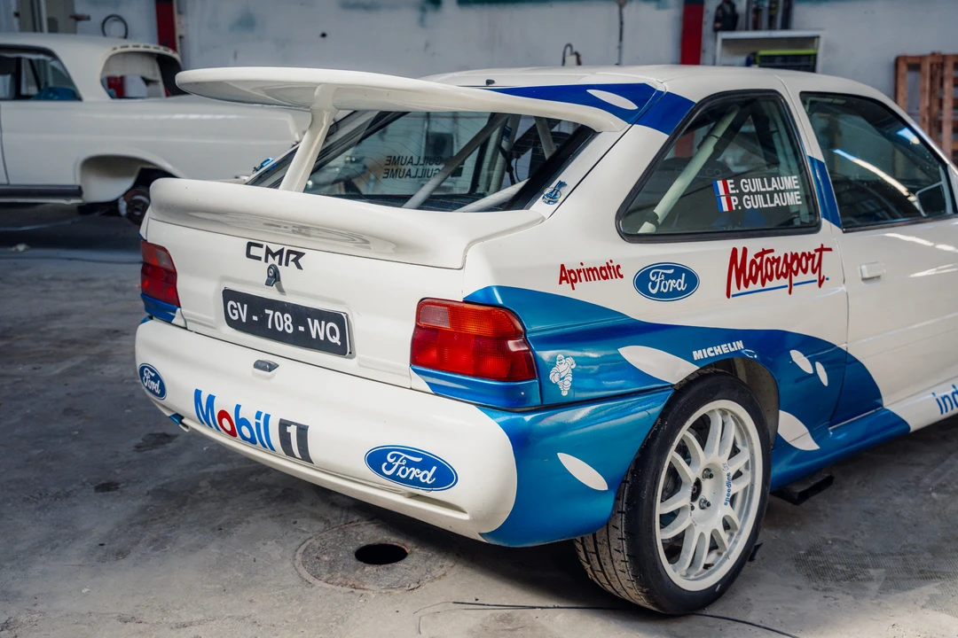 1992 Ford Escort RS Cosworth - Image 16 of 31