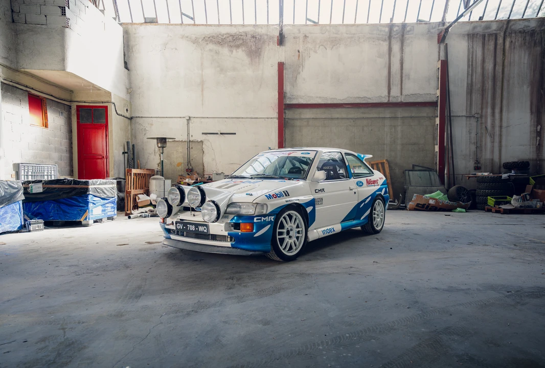 1992 Ford Escort RS Cosworth - Image 9 of 31