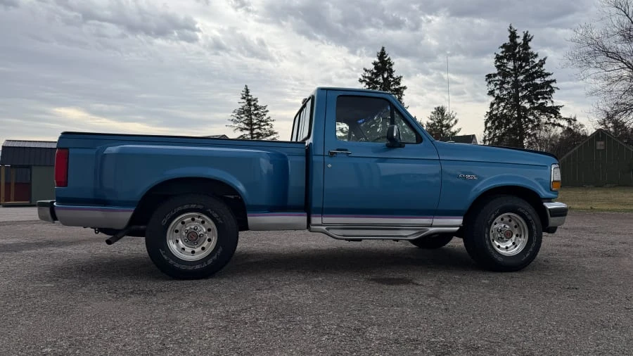 1992 Ford F-Series 9th Gen - Image 2 of 23