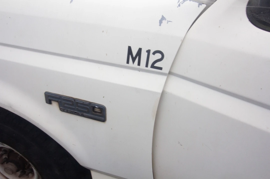 1992 Ford F-Series 9th Gen - Image 3 of 20
