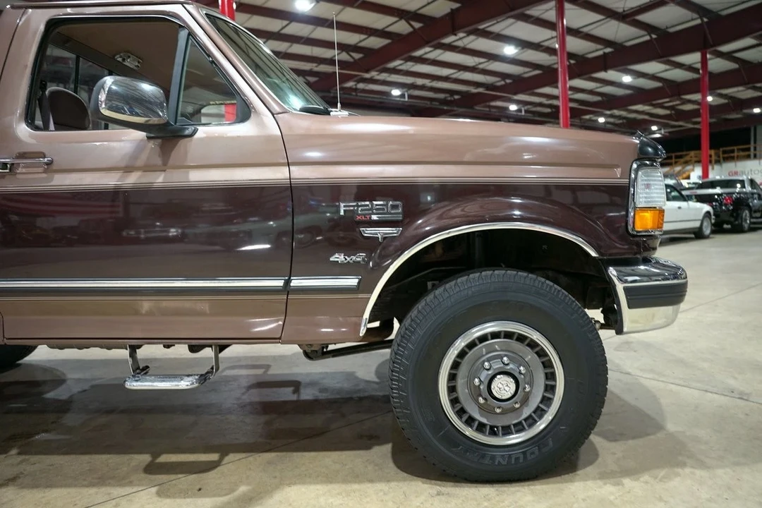 1992 Ford F-Series 9th Gen - Image 11 of 12