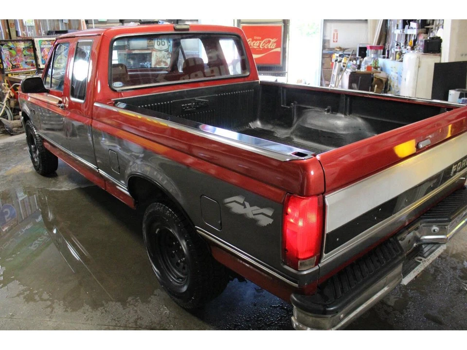 1992 Ford F-Series 9th Gen - Image 17 of 31