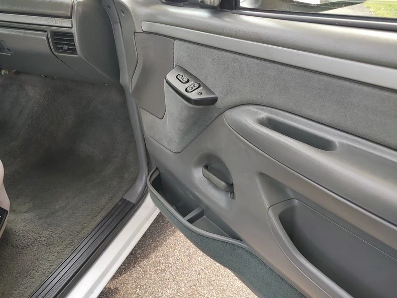 1992 Ford F-Series 9th Gen - Image 13 of 18