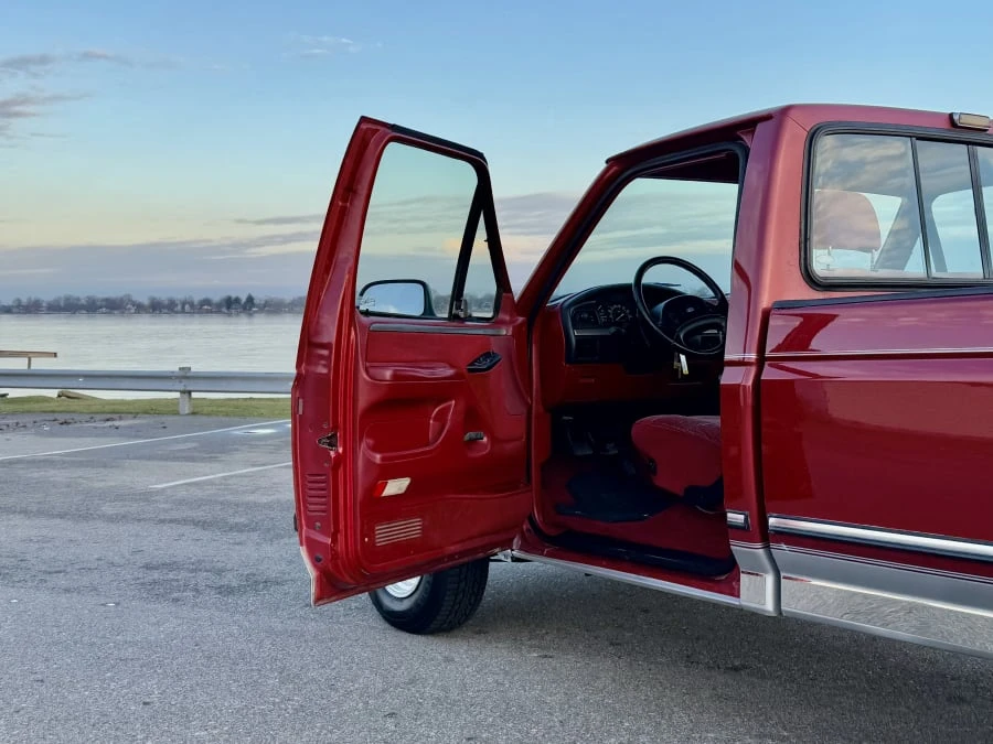 1992 Ford F-Series 9th Gen - Image 20 of 25