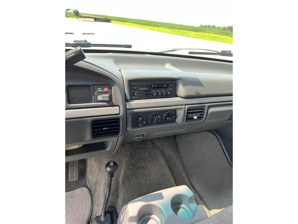 1992 Ford F-Series 9th Gen - Image 11 of 30