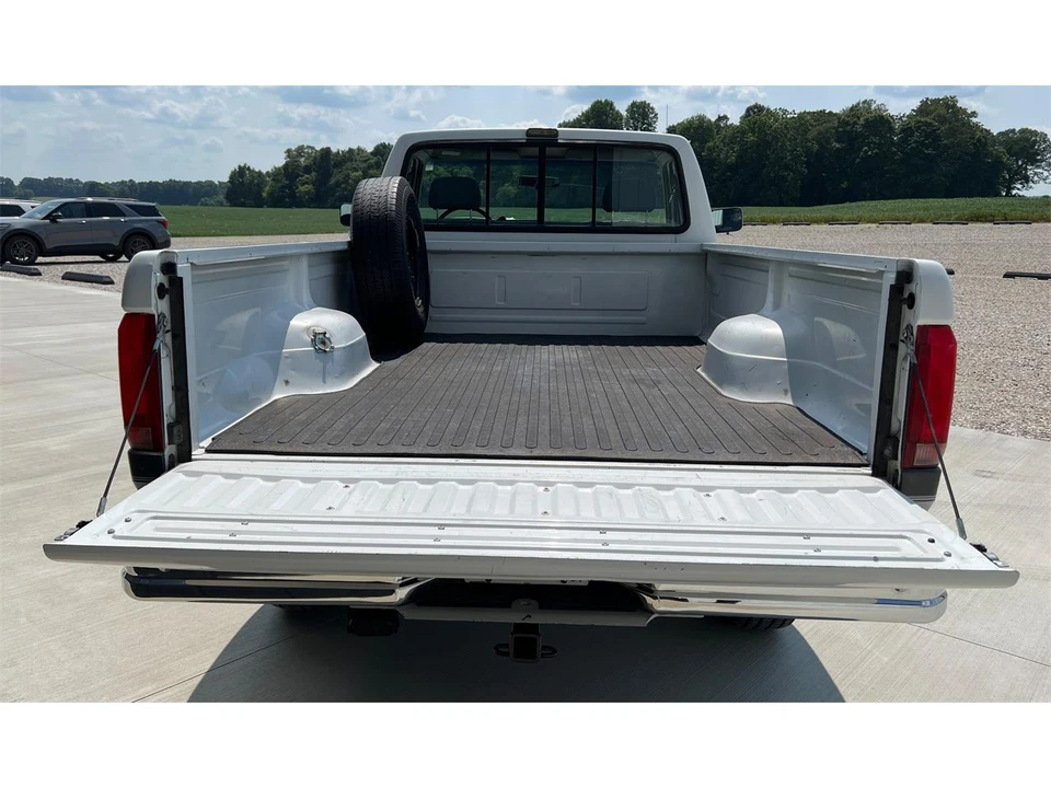 1992 Ford F-Series 9th Gen - Image 19 of 30