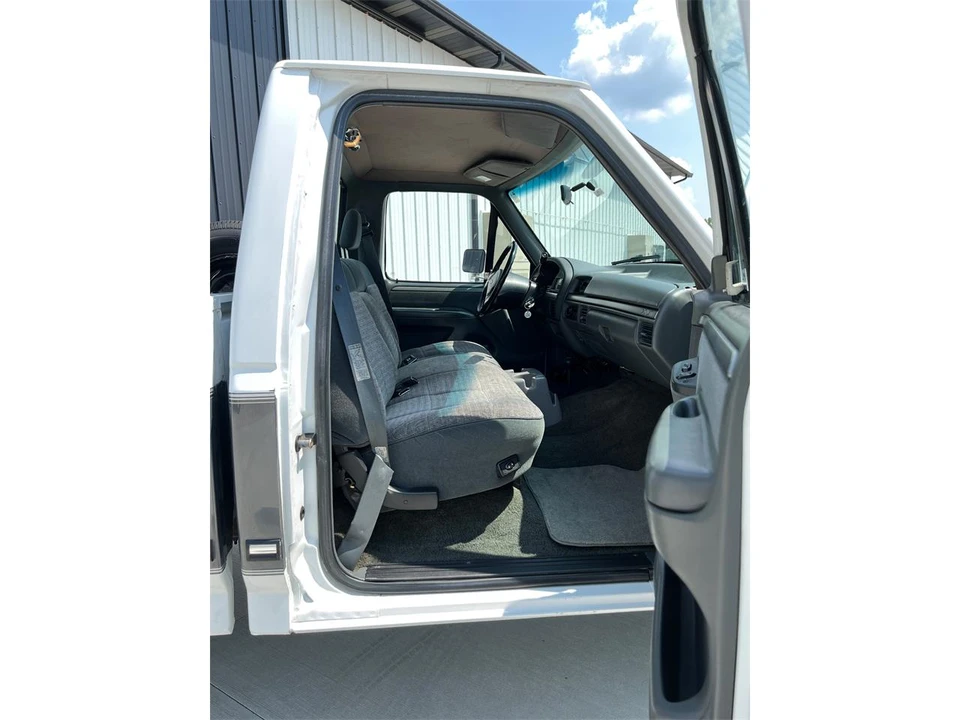 1992 Ford F-Series 9th Gen - Image 21 of 30