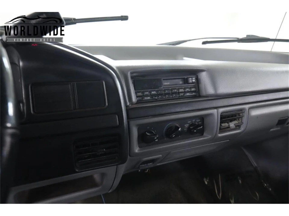 1992 Ford F-Series 9th Gen - Image 26 of 31