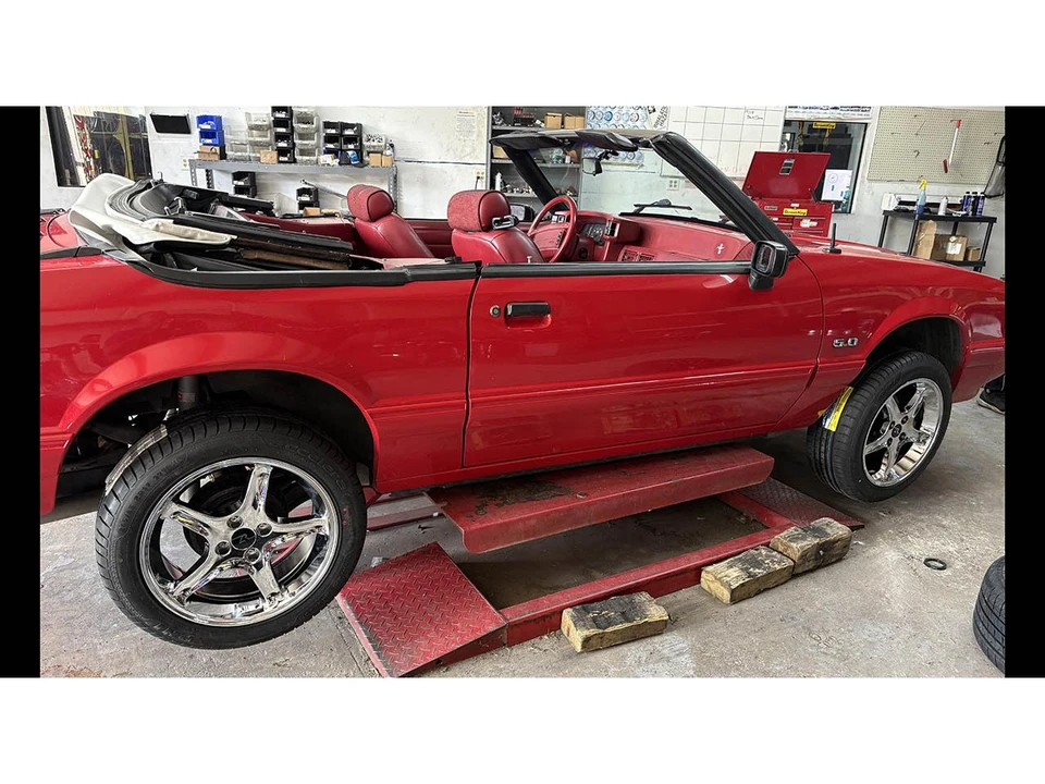 1992 Ford Mustang 3rd Gen - Image 7 of 17