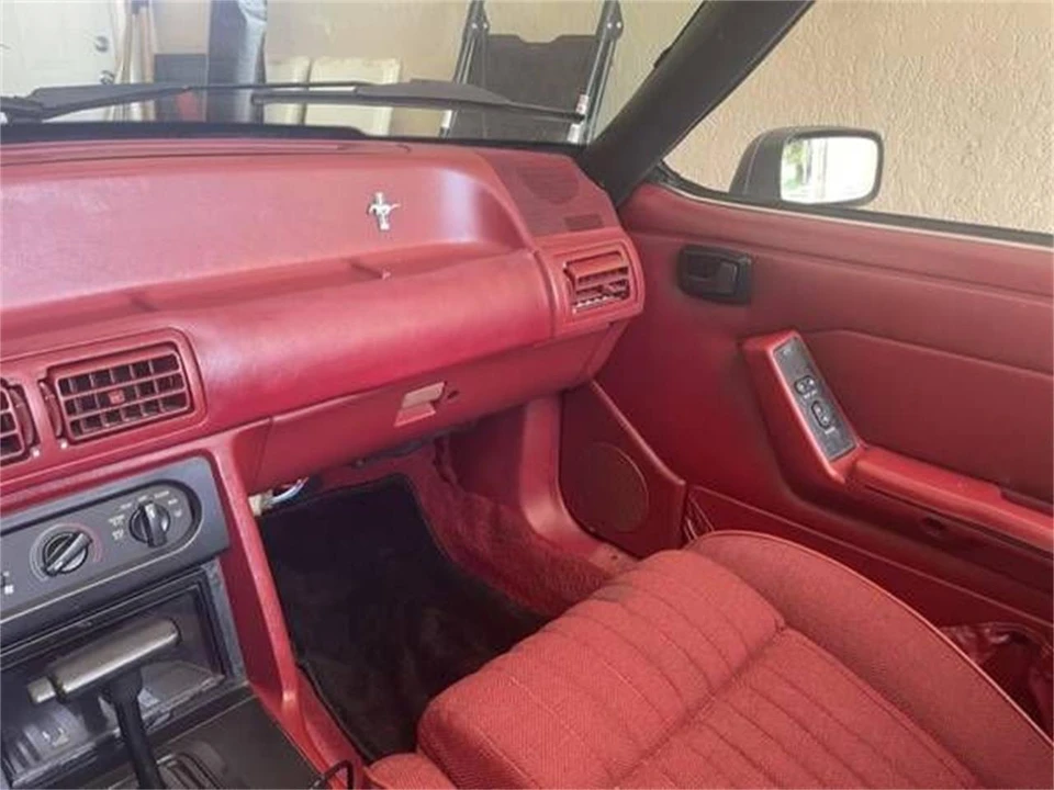 1992 Ford Mustang 3rd Gen - Image 4 of 13