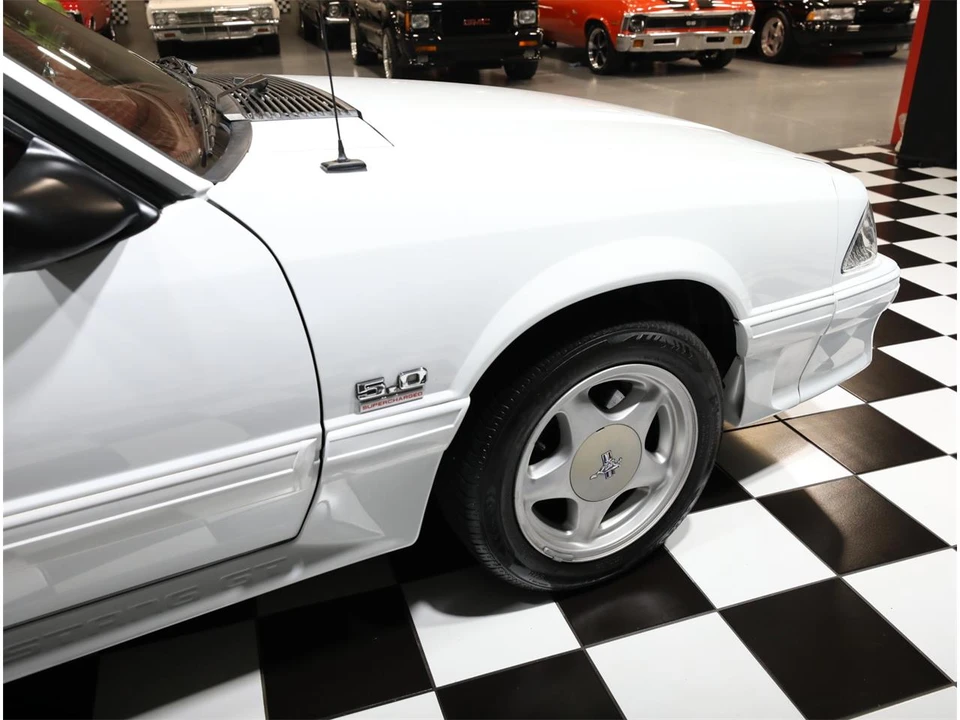 1992 Ford Mustang 3rd Gen - Image 16 of 31