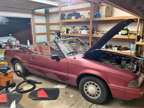 1992 Ford Mustang Convertible 2D