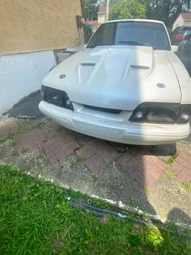 1992 Ford Mustang Coupe 2D