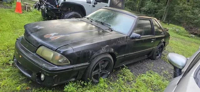 1992 Ford Mustang Coupe 2D