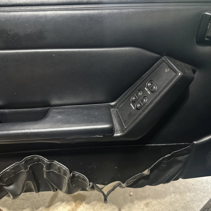 1992 Ford Mustang GT 3rd Gen - Image 14 of 27