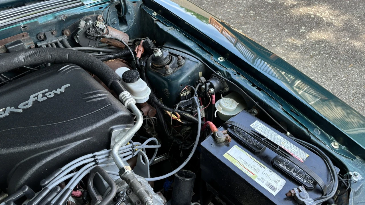 1992 Ford Mustang GT 3rd Gen - Image 13 of 31