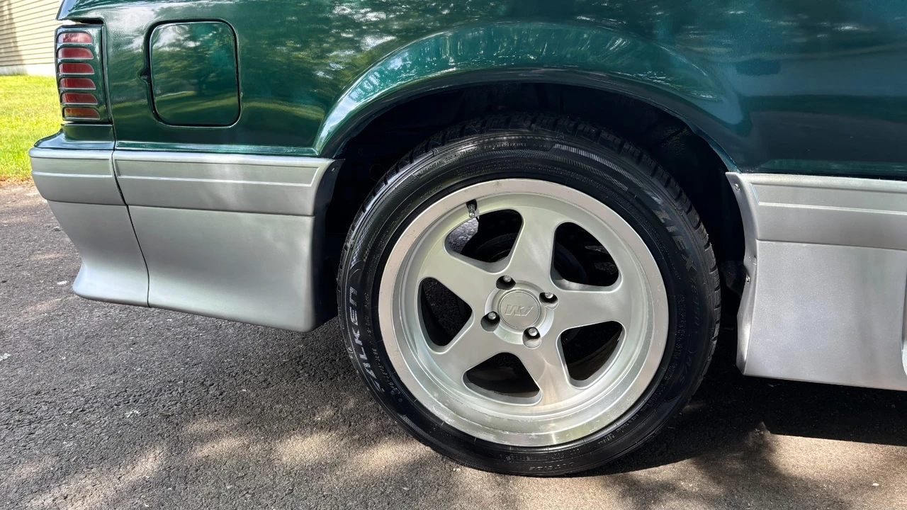 1992 Ford Mustang GT 3rd Gen - Image 18 of 31