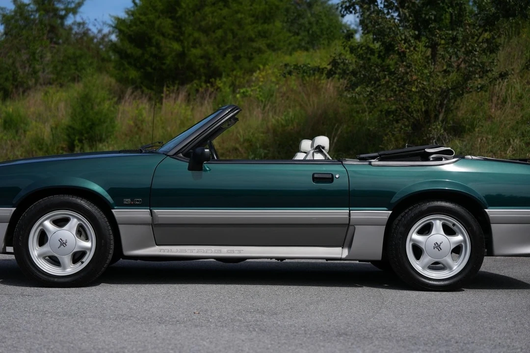 1992 Ford Mustang GT 3rd Gen - Image 16 of 21