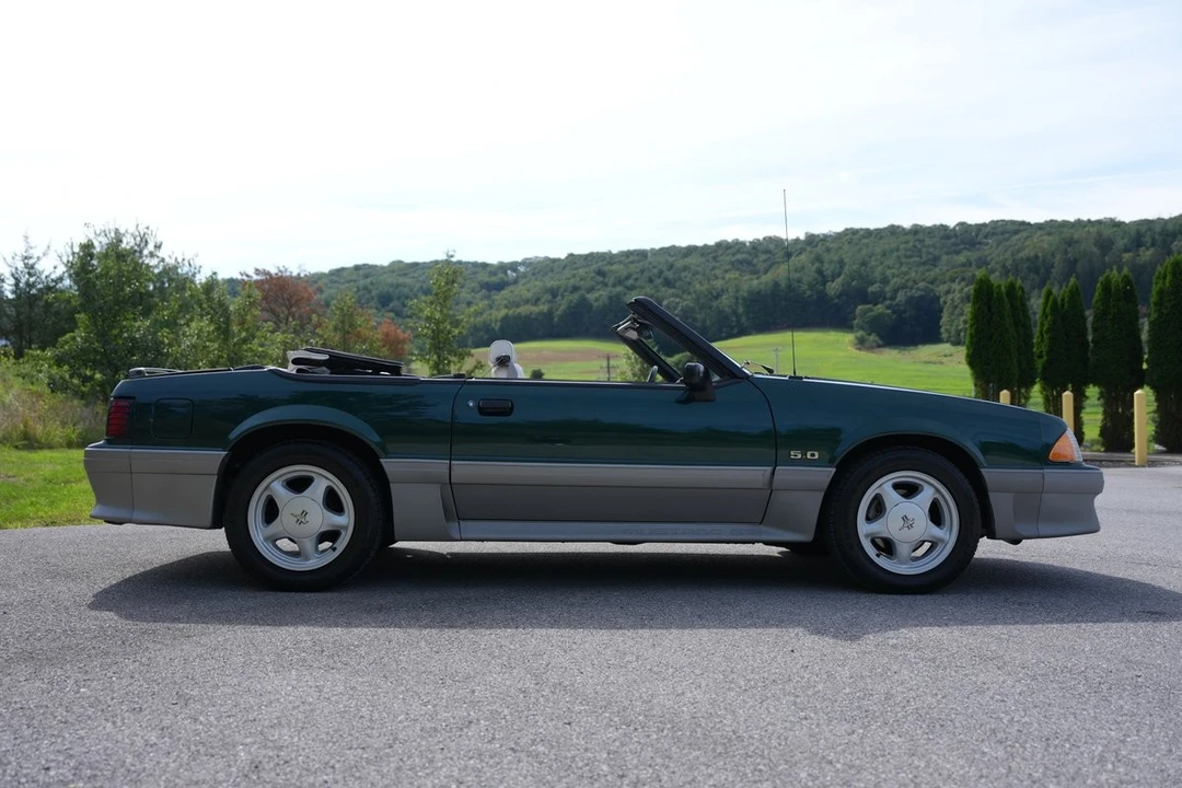 1992 Ford Mustang GT 3rd Gen - Image 9 of 21