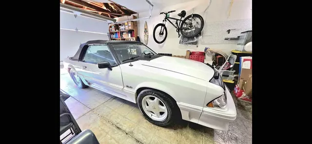 1992 Ford Mustang GT Convertible 2D