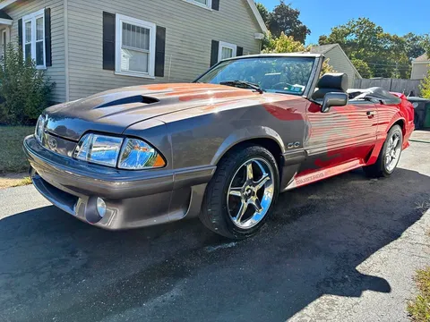 1992 Ford Mustang GT Convertible 2D