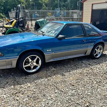 1992 Ford Mustang GT Hatchback 2D