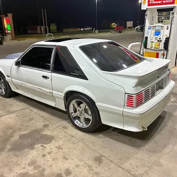 1992 Ford Mustang GT Hatchback 2D