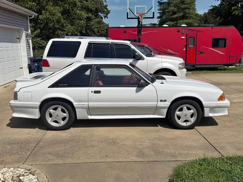 1992 Ford Mustang GT Hatchback 2D
