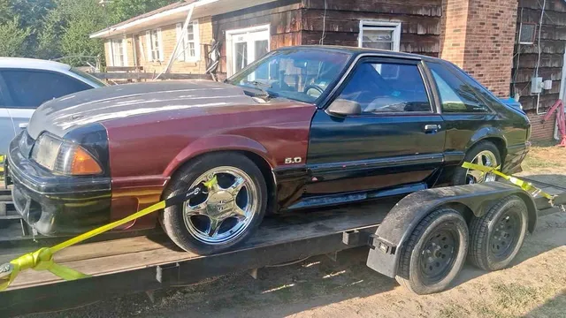 1992 Ford Mustang GT Hatchback 2D