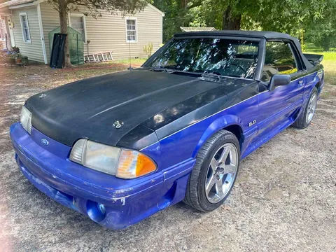 1992 Ford Mustang GT Hatchback 2D