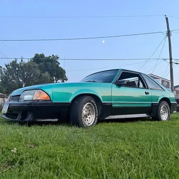 1992 Ford Mustang · GT