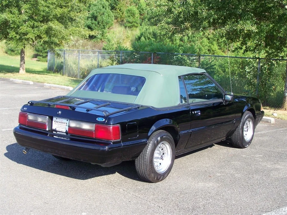 1992 Ford Mustang 3rd Gen - Image 4 of 12