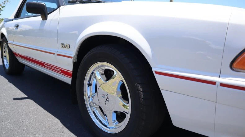 1992 Ford Mustang 3rd Gen - Image 7 of 25