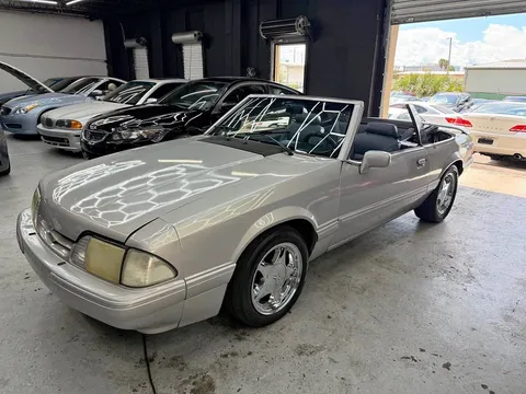 1992 Ford Mustang LX 2.3L I4 Convertible