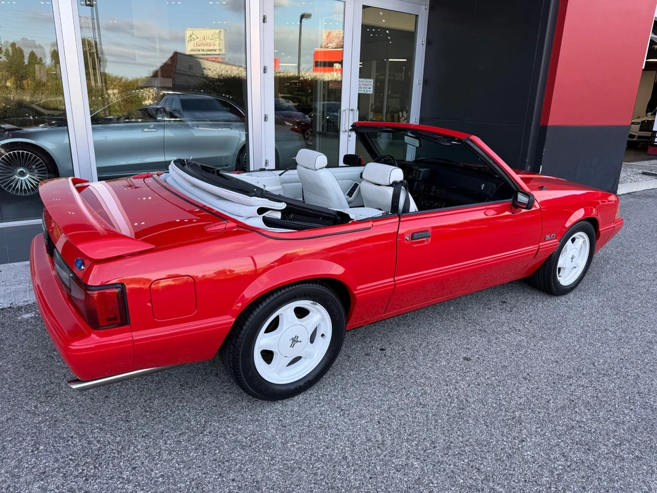 1992 Ford Mustang 3rd Gen - Image 5 of 31