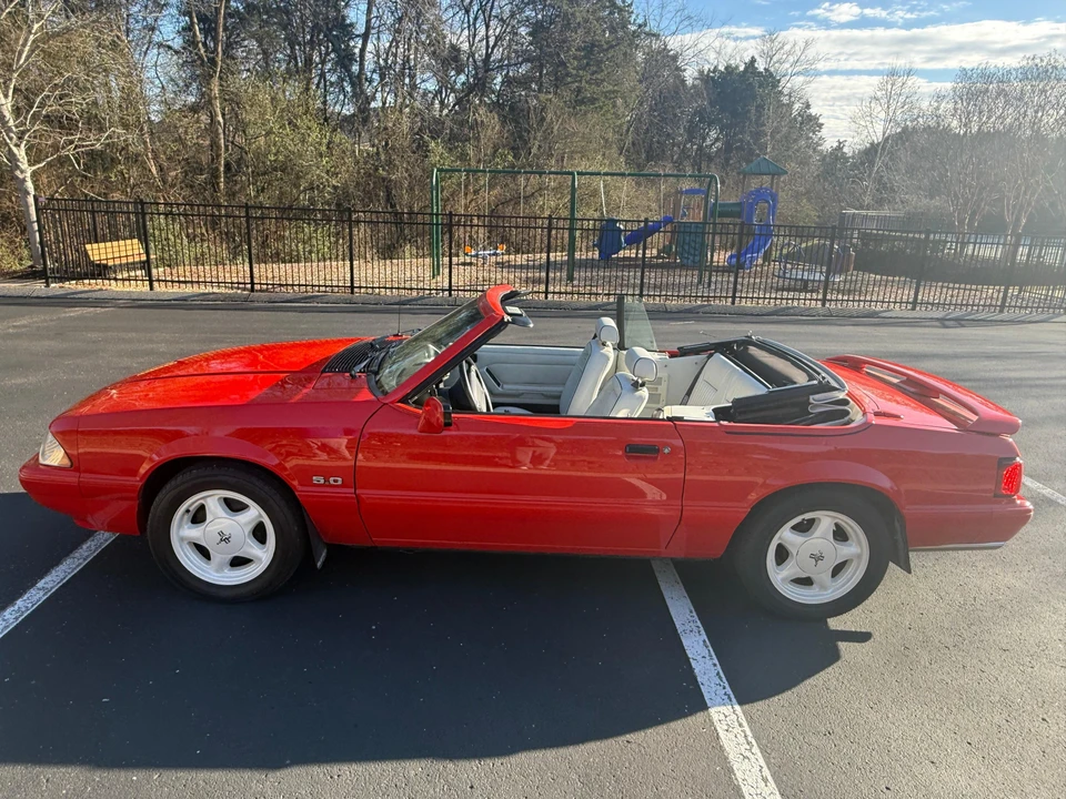 1992 Ford Mustang 3rd Gen - Image 8 of 31