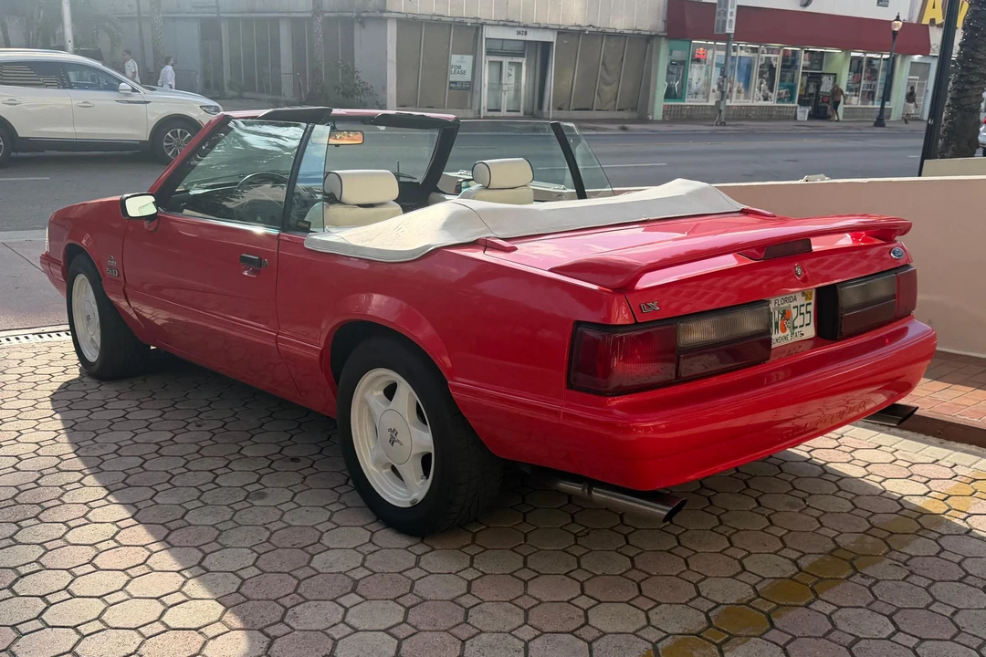 1992 Ford Mustang 3rd Gen - Image 4 of 31