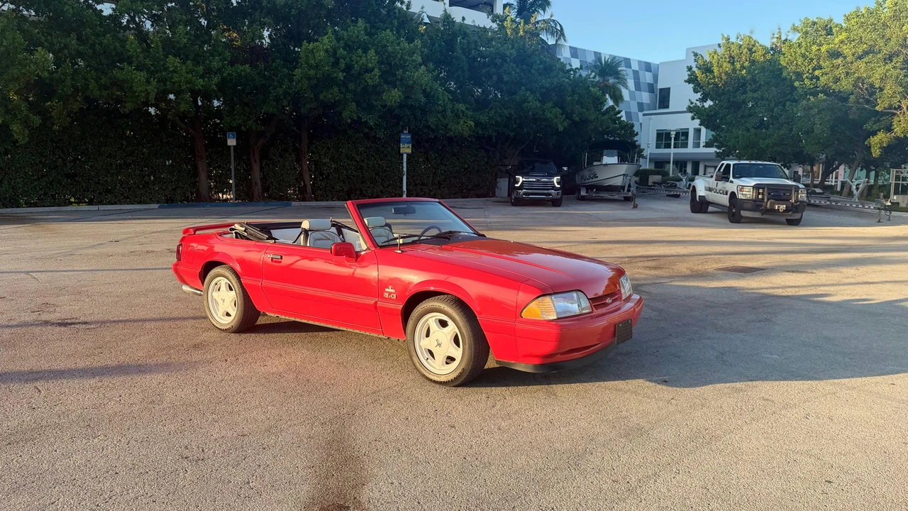 1992 Ford Mustang 3rd Gen - Image 10 of 31