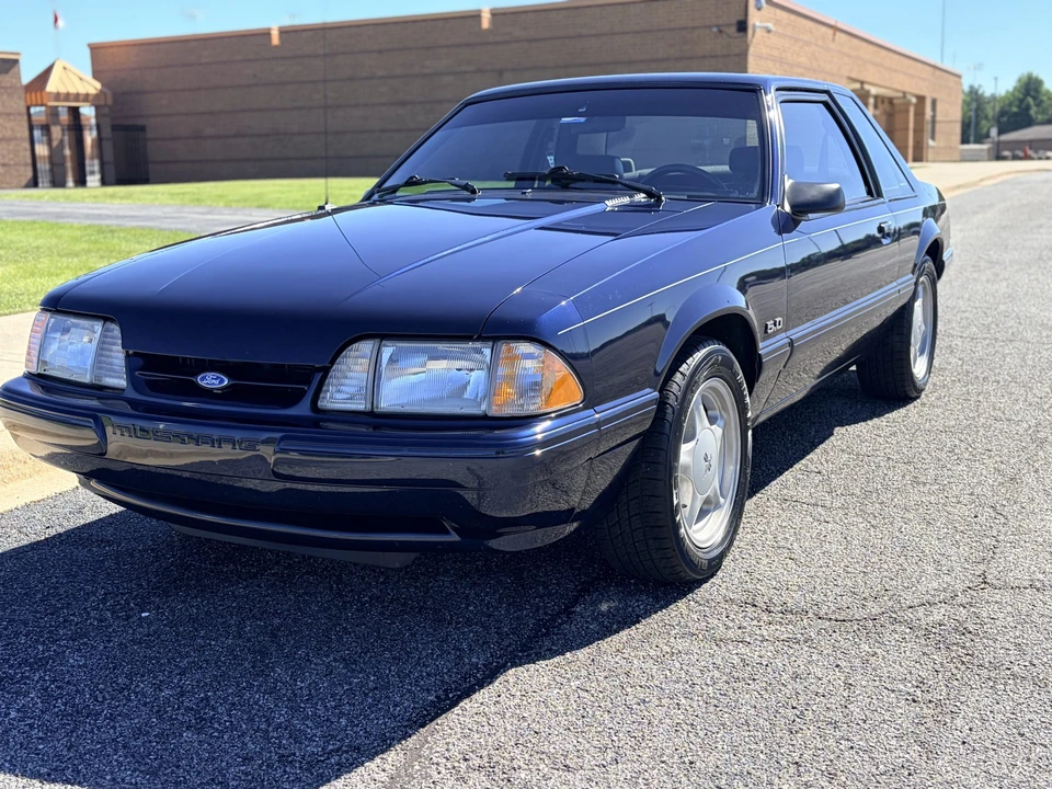 1992 Ford Mustang 3rd Gen - Image 5 of 31