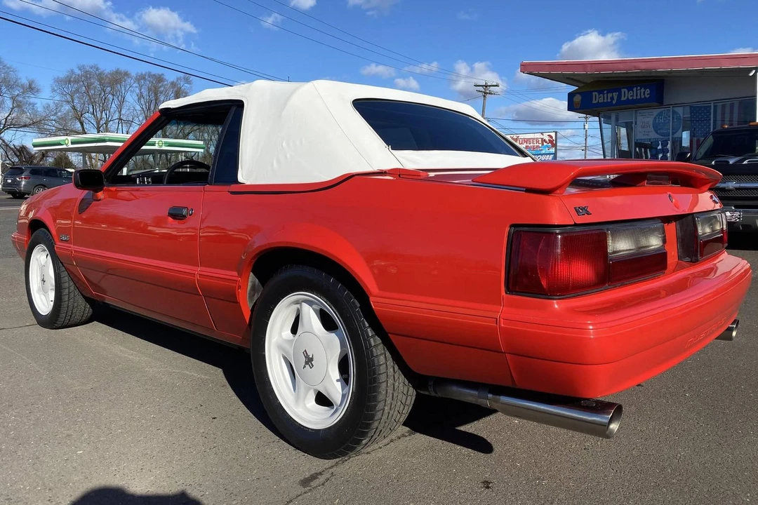 1992 Ford Mustang 3rd Gen - Image 3 of 31