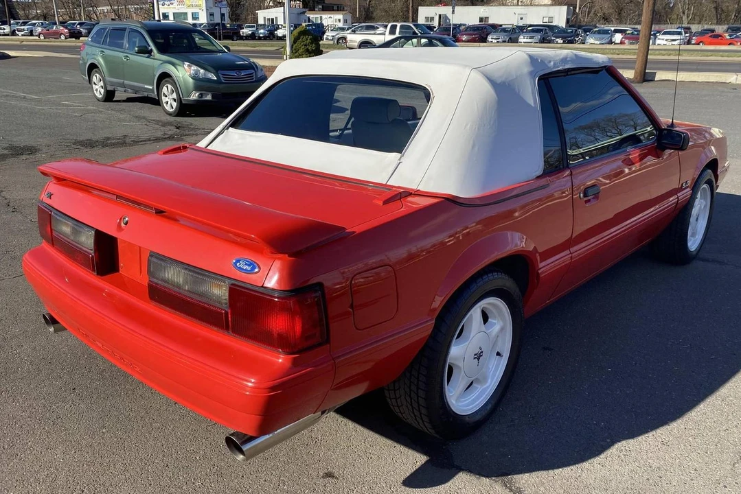 1992 Ford Mustang 3rd Gen - Image 4 of 31