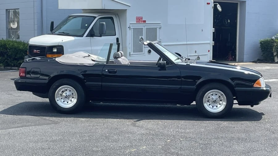 1992 Ford Mustang 3rd Gen - Image 2 of 8