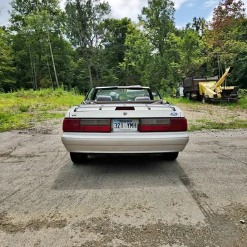 1992 Ford Mustang LX Convertible 2D