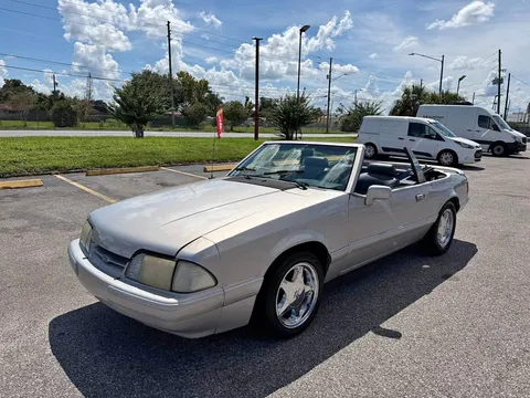 1992 Ford Mustang LX Convertible 2D