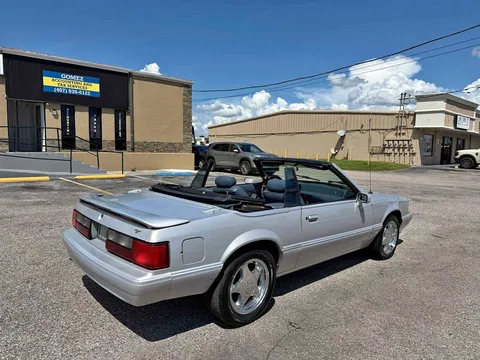 1992 Ford Mustang LX Convertible 2D