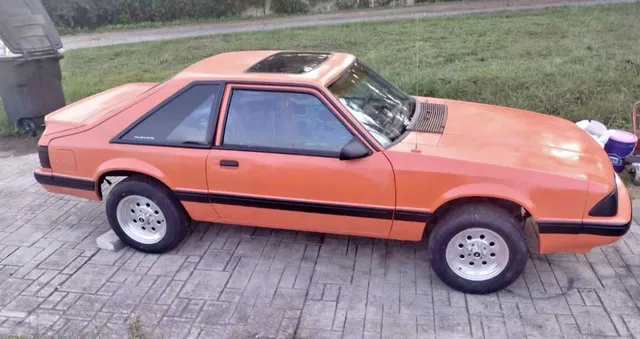 1992 Ford Mustang LX Hatchback 2D
